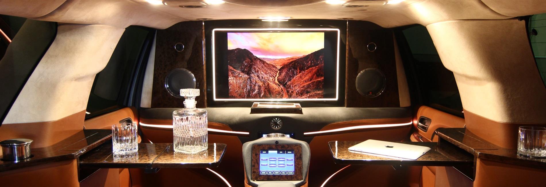 A personalized environment that strikes a balance between productivity and luxurious comforts.