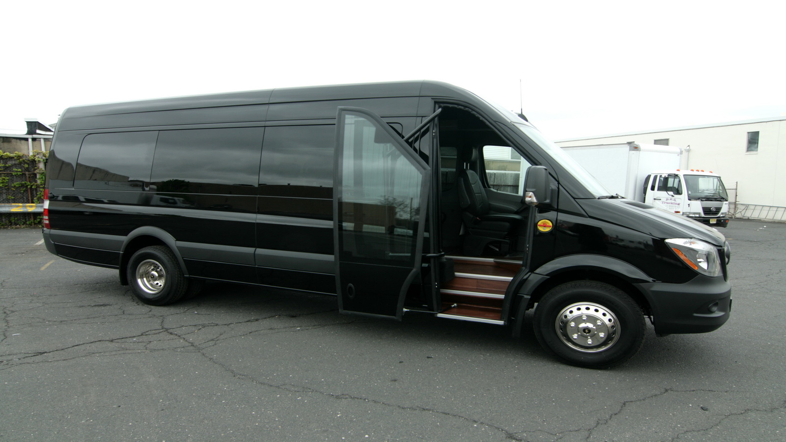 Plug Door Shuttle Buses