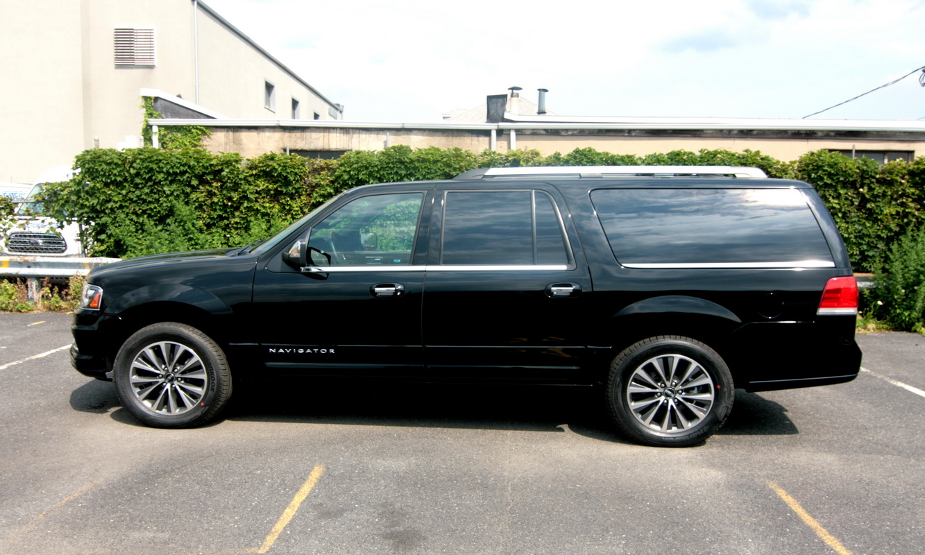 Lincoln Navigators