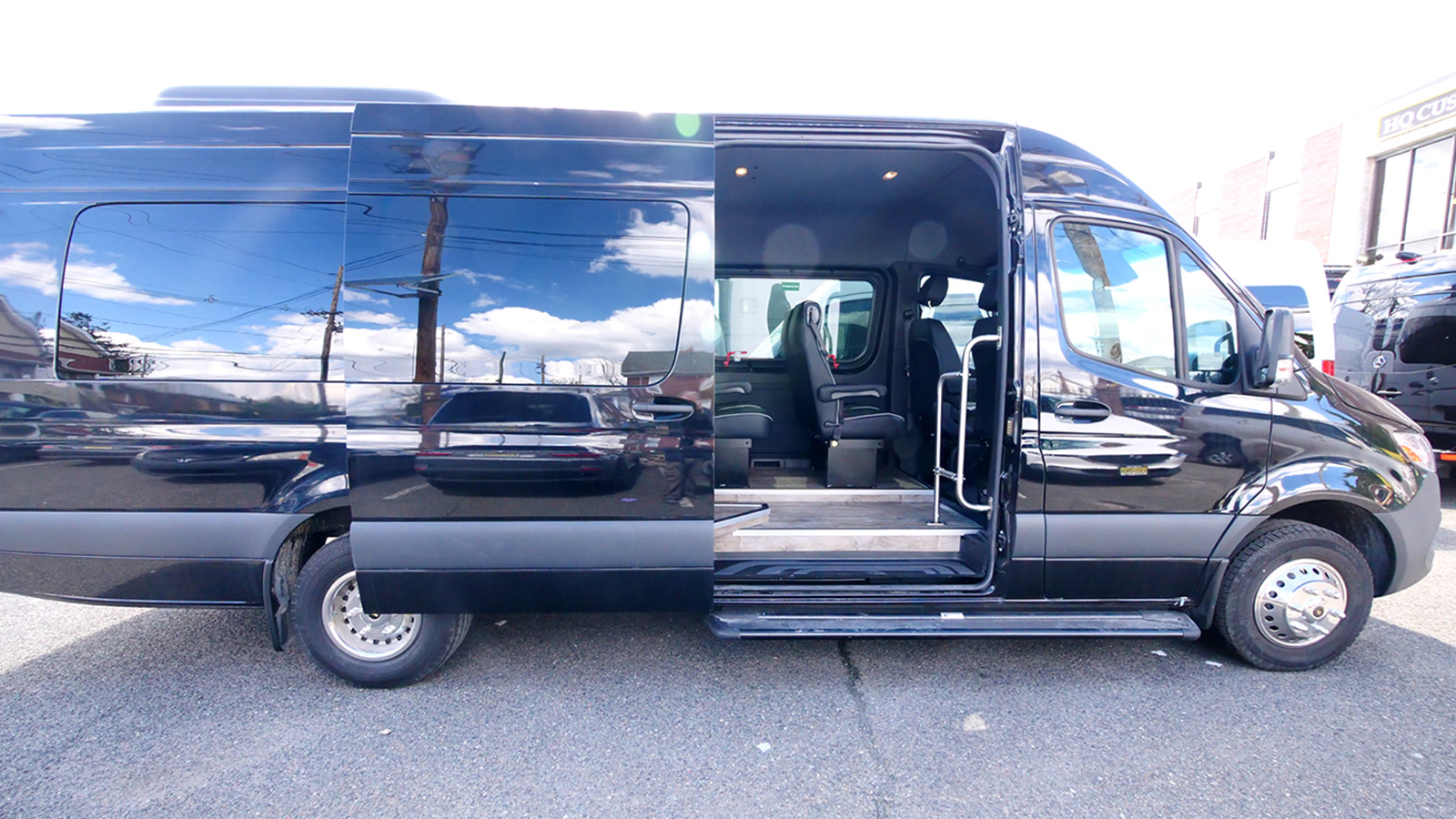 CoachLiner Edition  Shuttle Buses