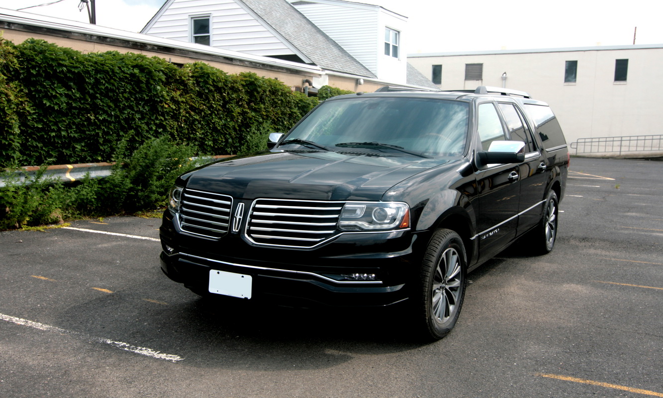 Lincoln Navigators
