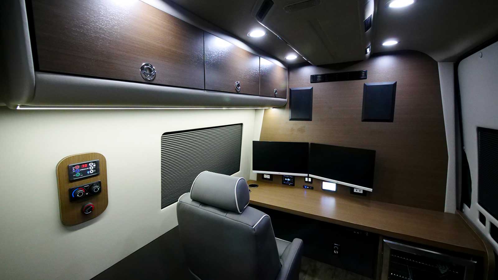 Mobile Offices  Commercial Vans