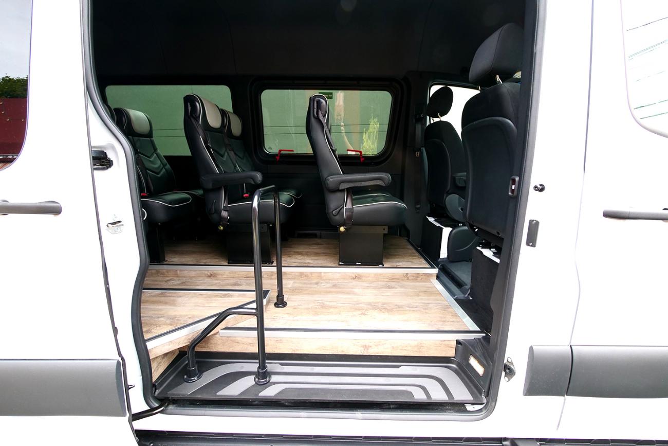 HQ – Coachliner Edition / 14 Passengers Shuttle Bus - SOLD