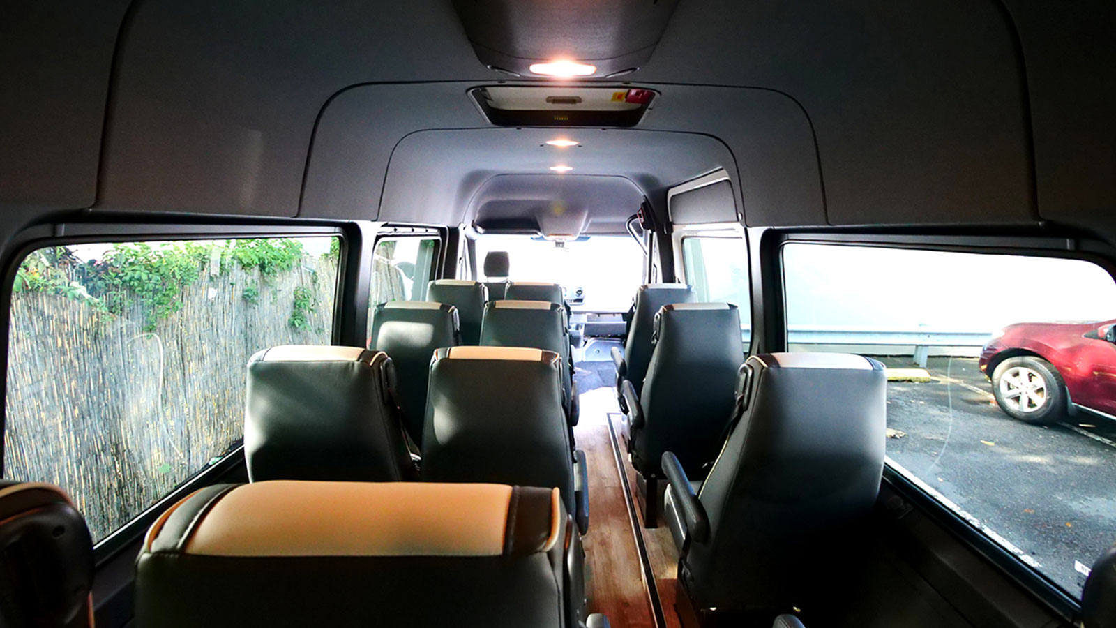 HQ – 16 Passengers Plug Door Shuttle Bus - SOLD