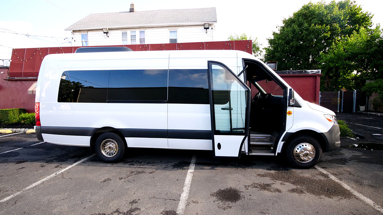 HQ – 16 Passengers Plug Door Shuttle Bus - SOLD