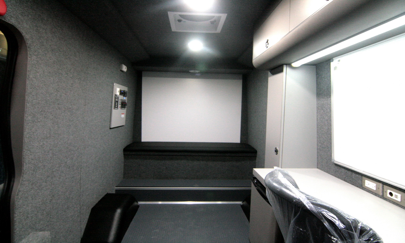 Mobile Offices  Commercial Vans