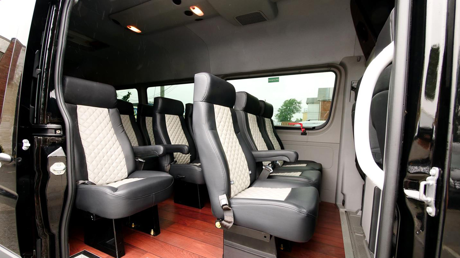 CoachLiner Edition  Shuttle Buses