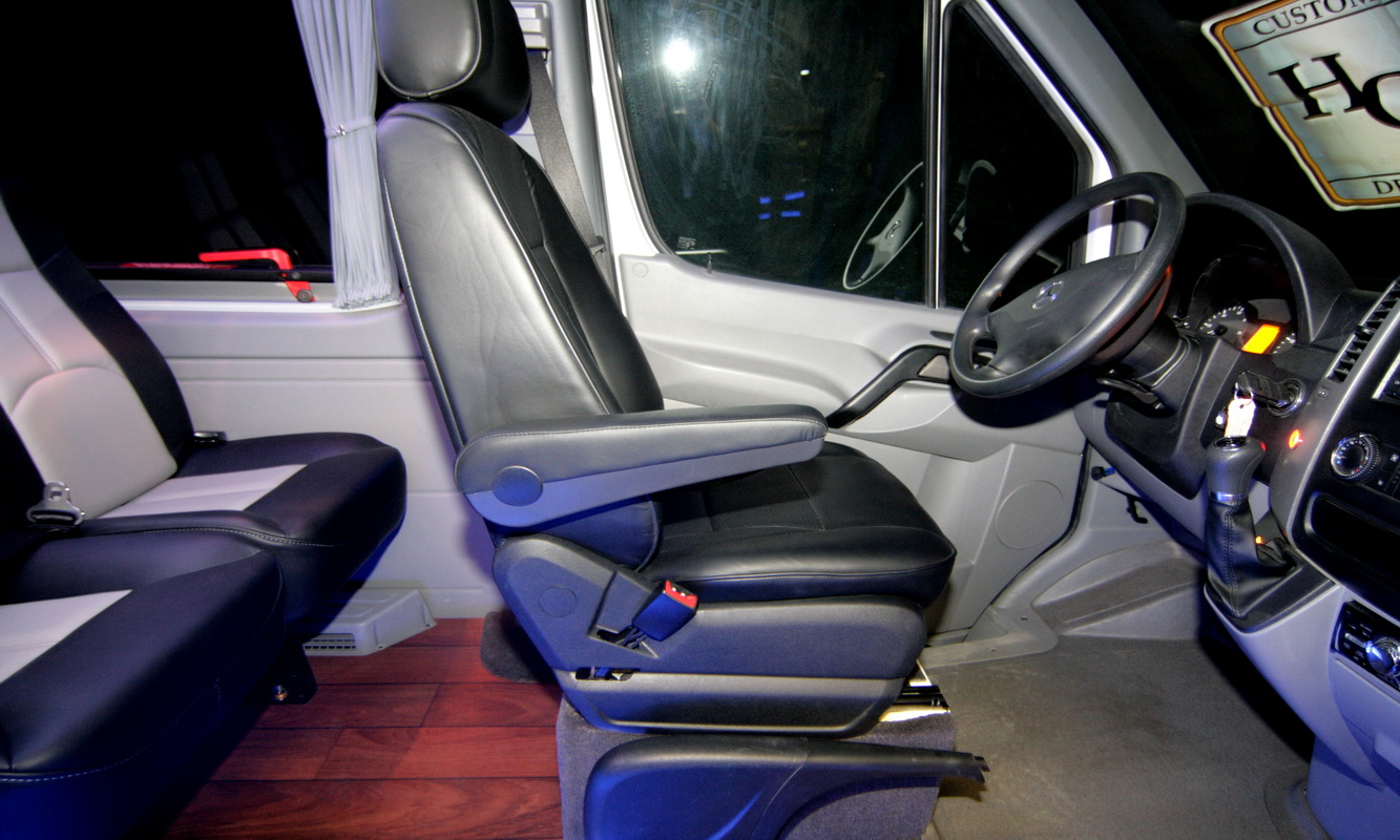 Plug Door Shuttle Buses  Shuttle Buses