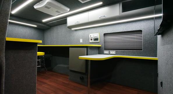 Mobile Office - Ford Transit - Design 5