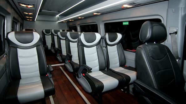Plug Door Shuttle - 14 Passenger - Design 1