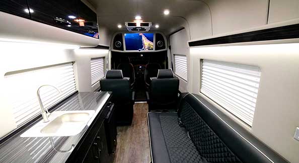 RV Camper with Kitchenette Edition - Design 8